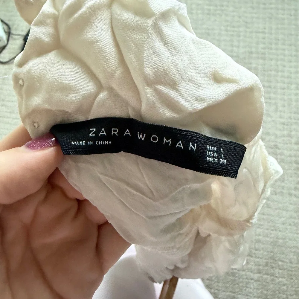 Women's‎ Zara Silk Cream Flowy Fit High Neck Top